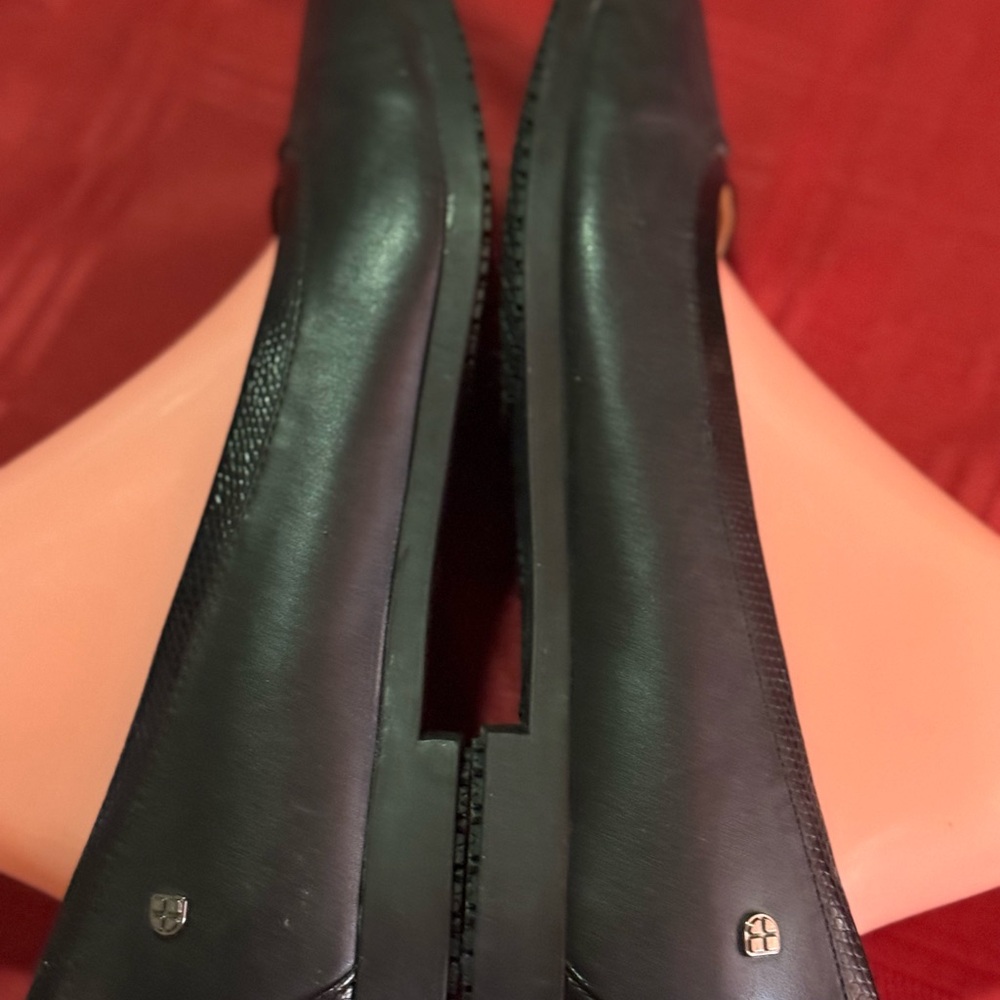Shoes for crews slip oil resistant